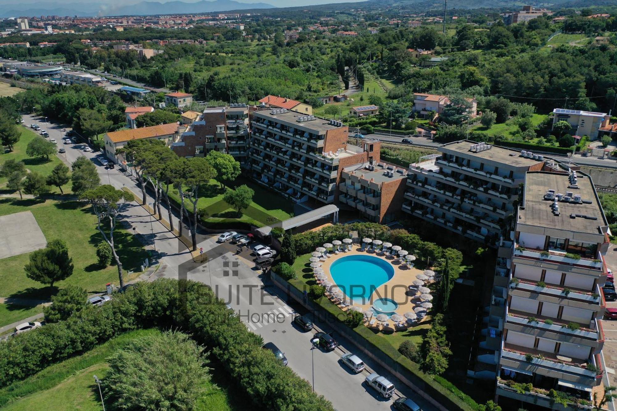 Suites Marilia Apartments Pool Side - Suite Livorno Holiday Home Group Eksteriør bilde